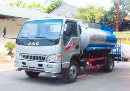 Xe phun nước rửa đường JAC HFC1061K3