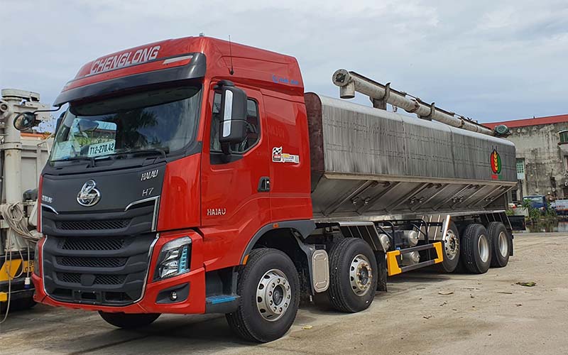 xe-cho-cam-truc-vit-chenglong-32-khoi-van-hanh-dien-3-pha-cabin-do-1