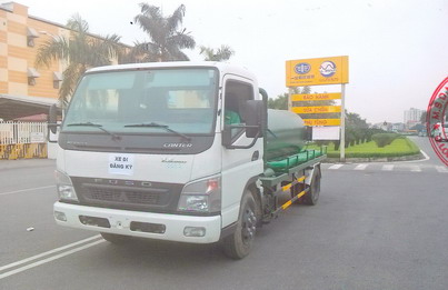 Xe hút bùn, hút chất thải 4 khối FUSO CANTER 3 xe hút bùn, hút chất thải 4 khối Misubishi FUSO CANTER