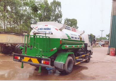 Xe phun nước rửa đường 5 khối 4 xe phun nước rửa đường 5 khối HINO WU342L