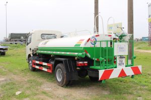 Xe phun nước rửa đường Dongfeng 5m3 1