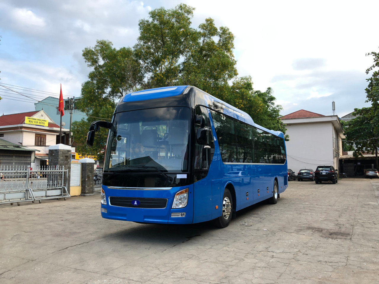 XE Ô TÔ HÚT BÙN HINO FC9JESW 4M3